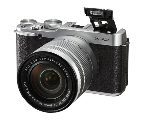 Fujifilm X-A2, con XC16-50mm OIS II e flash open